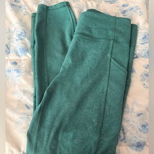 Rare Lululemon Teal Patterned Leggings